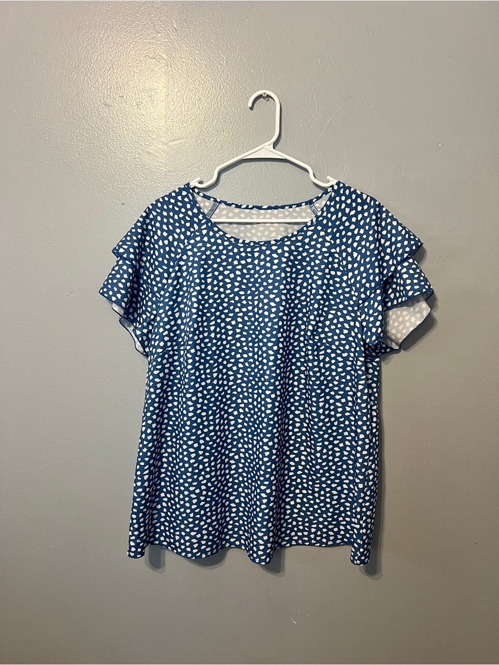 SHEIN Blue & White Polka Dot Flutter Sleeve Blouse